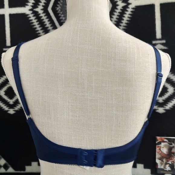 💙 Vintage EUC Wacoal Brand Intimates 85147 Floral Lace Full Coverage Underwire - Picture 8 of 11